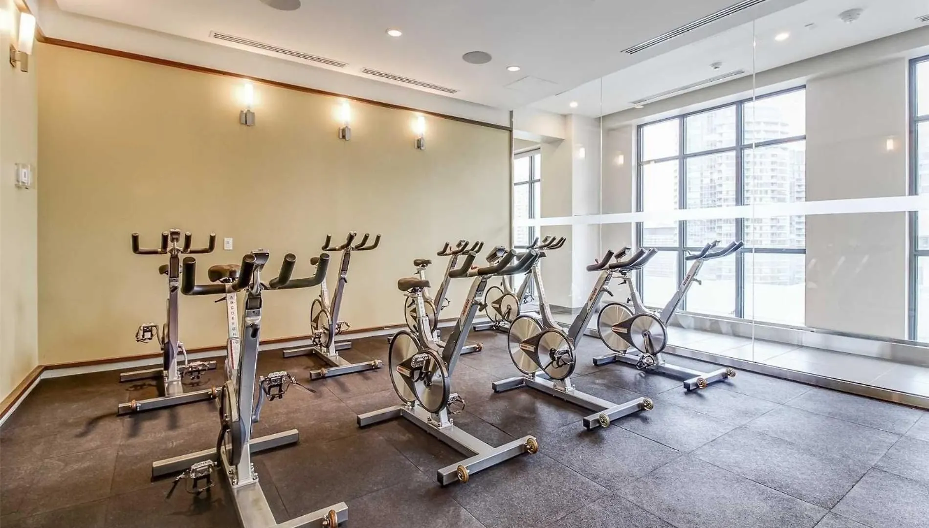 Apartment Grand Sapphire Suites Toronto