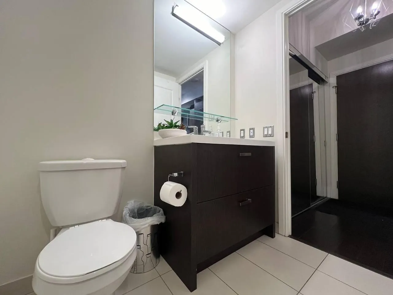 Grand Sapphire Suites Toronto Canada