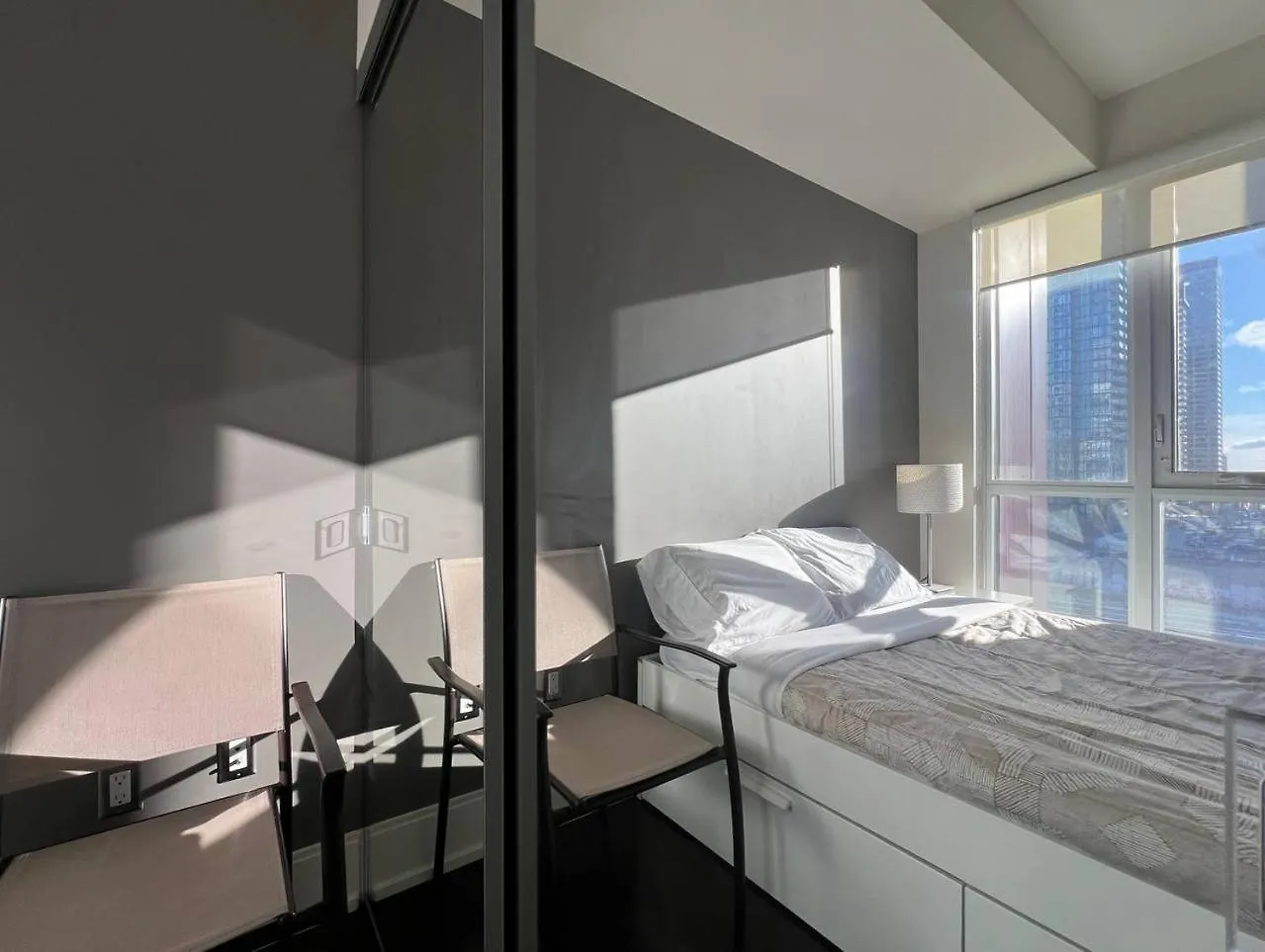 Apartment Grand Sapphire Suites Toronto Canada