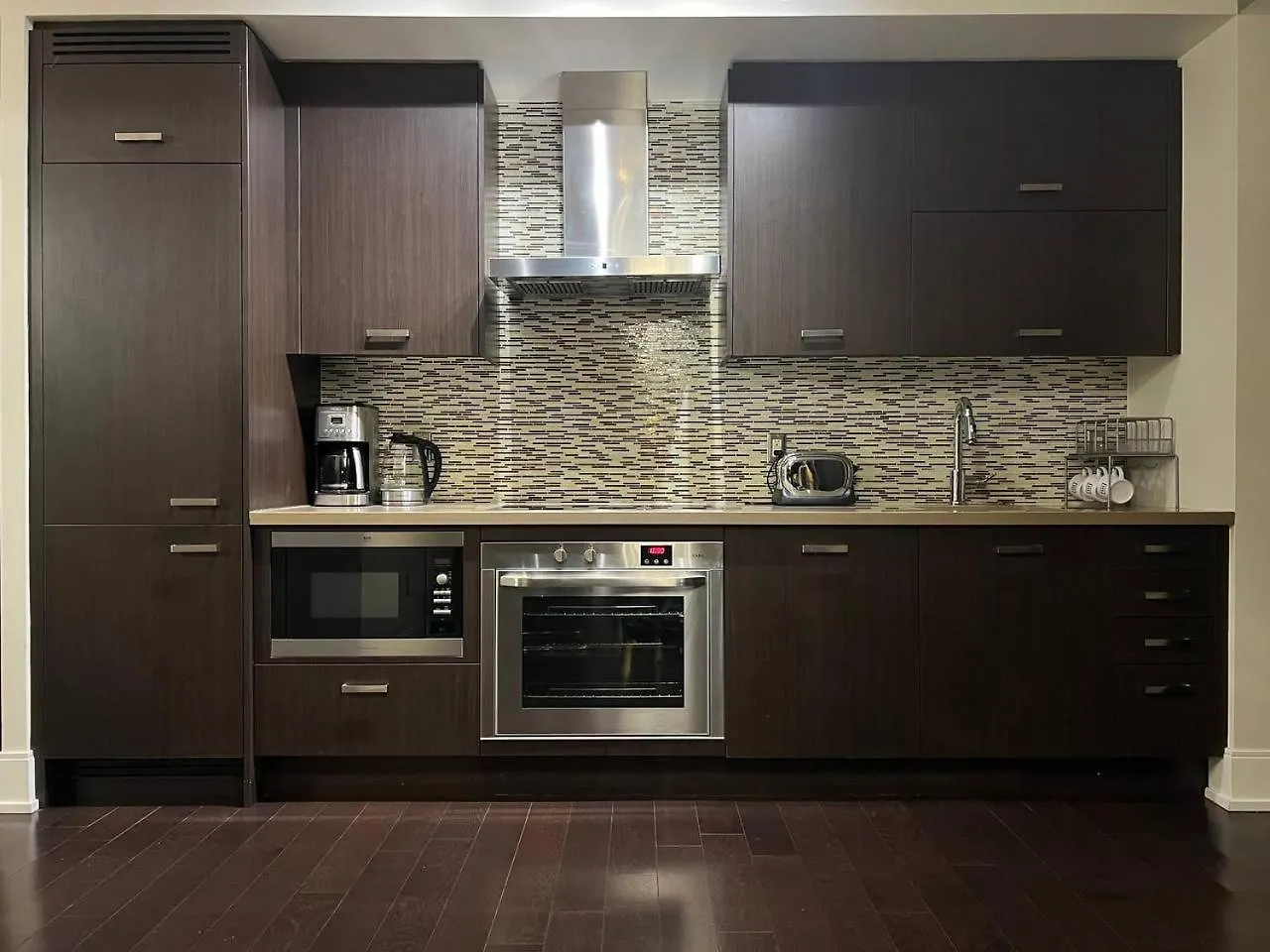 Grand Sapphire Suites Toronto Canada