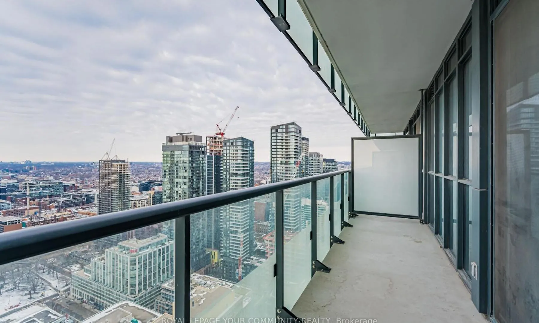 Grand Sapphire Suites Toronto